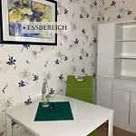 Haus Krabbe Zentral & Hundefreundlich, Ideal Fuer Paare Und Alleinreisende, Zwischen Bremerhaven Und Cuxhaven Wremen