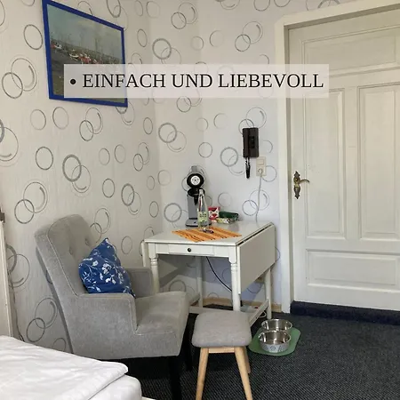Haus Krabbe Apartments, Zentral Gelegen Zwischen Bremerhaven Und Cuxhaven, Hunde Kostenfrei Willkommen, Hauseigene Kostenfreie Parkplaetze, Unterstellmoeglichkeit Fuer Fahrraeder Und E-Bikes