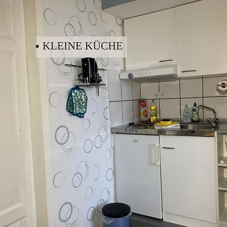 Haus Krabbe Apartments, Zentral Gelegen Zwischen Bremerhaven Und Cuxhaven, Hunde Kostenfrei Willkommen, Hauseigene Kostenfreie Parkplätze, Unterstellmöglichkeit Für Fahrräder Und E-bikes *