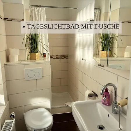 Haus Krabbe Apartments, Zentral Gelegen Zwischen Bremerhaven Und Cuxhaven, Hunde Kostenfrei Willkommen, Hauseigene Kostenfreie Parkplaetze, Unterstellmoeglichkeit Fuer Fahrraeder Und E-Bikes