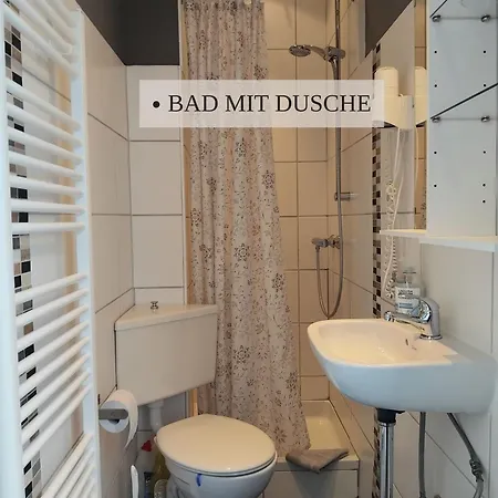 Apartment Haus Krabbe Apartments, Zentral Gelegen Zwischen Bremerhaven Und Cuxhaven, Hunde Kostenfrei Willkommen, Hauseigene Kostenfreie Parkplätze, Unterstellmöglichkeit Für Fahrräder Und E-bikes
