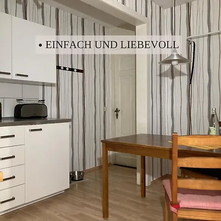 Haus Krabbe Apartments, Zentral Gelegen Zwischen Bremerhaven Und Cuxhaven, Hunde Kostenfrei Willkommen, Hauseigene Kostenfreie Parkplaetze, Unterstellmoeglichkeit Fuer Fahrraeder Und E-bikes *
