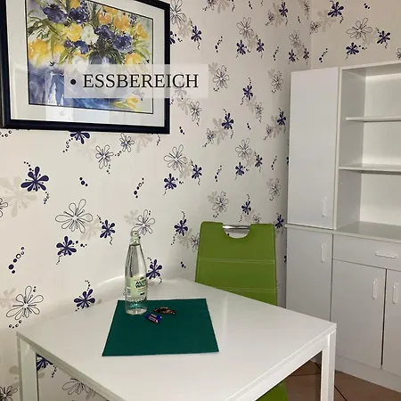 Haus Krabbe Apartments, Zentral Gelegen Zwischen Bremerhaven Und Cuxhaven, Hunde Kostenfrei Willkommen, Hauseigene Kostenfreie Parkplaetze, Unterstellmoeglichkeit Fuer Fahrraeder Und E-Bikes Lejlighed Wremen