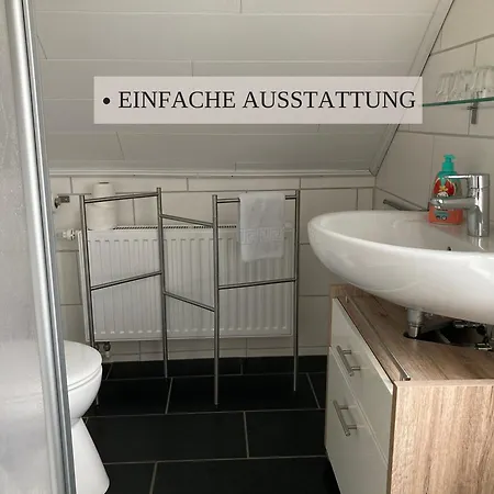 Haus Krabbe Apartments, Zentral Gelegen Zwischen Bremerhaven Und Cuxhaven, Hunde Kostenfrei Willkommen, Hauseigene Kostenfreie Parkplaetze, Unterstellmoeglichkeit Fuer Fahrraeder Und E-Bikes Lejlighed